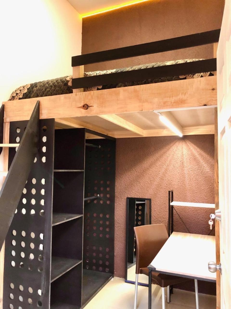 Rhm Spaces - Roma *