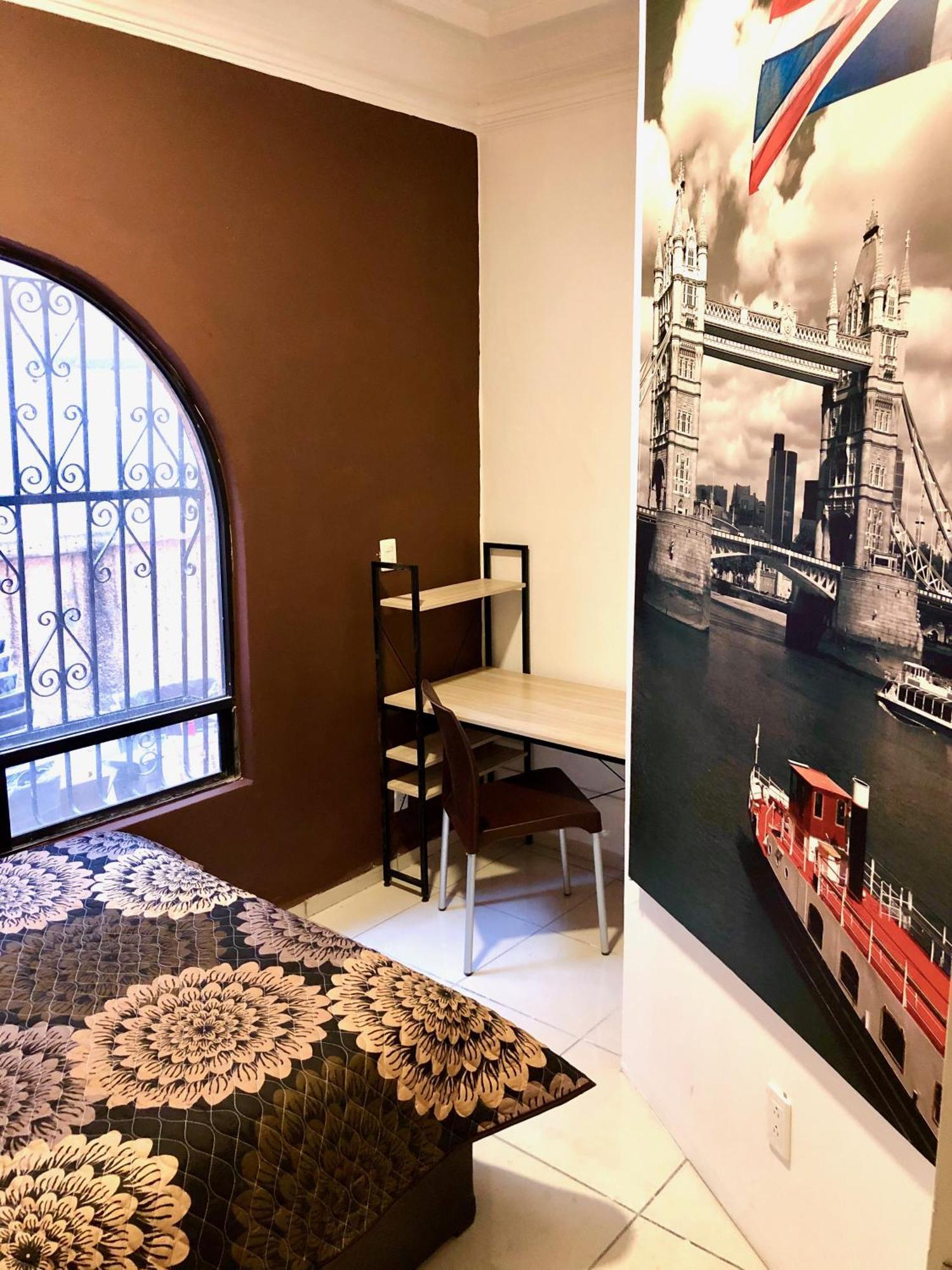 Rhm Spaces - Roma Pensión