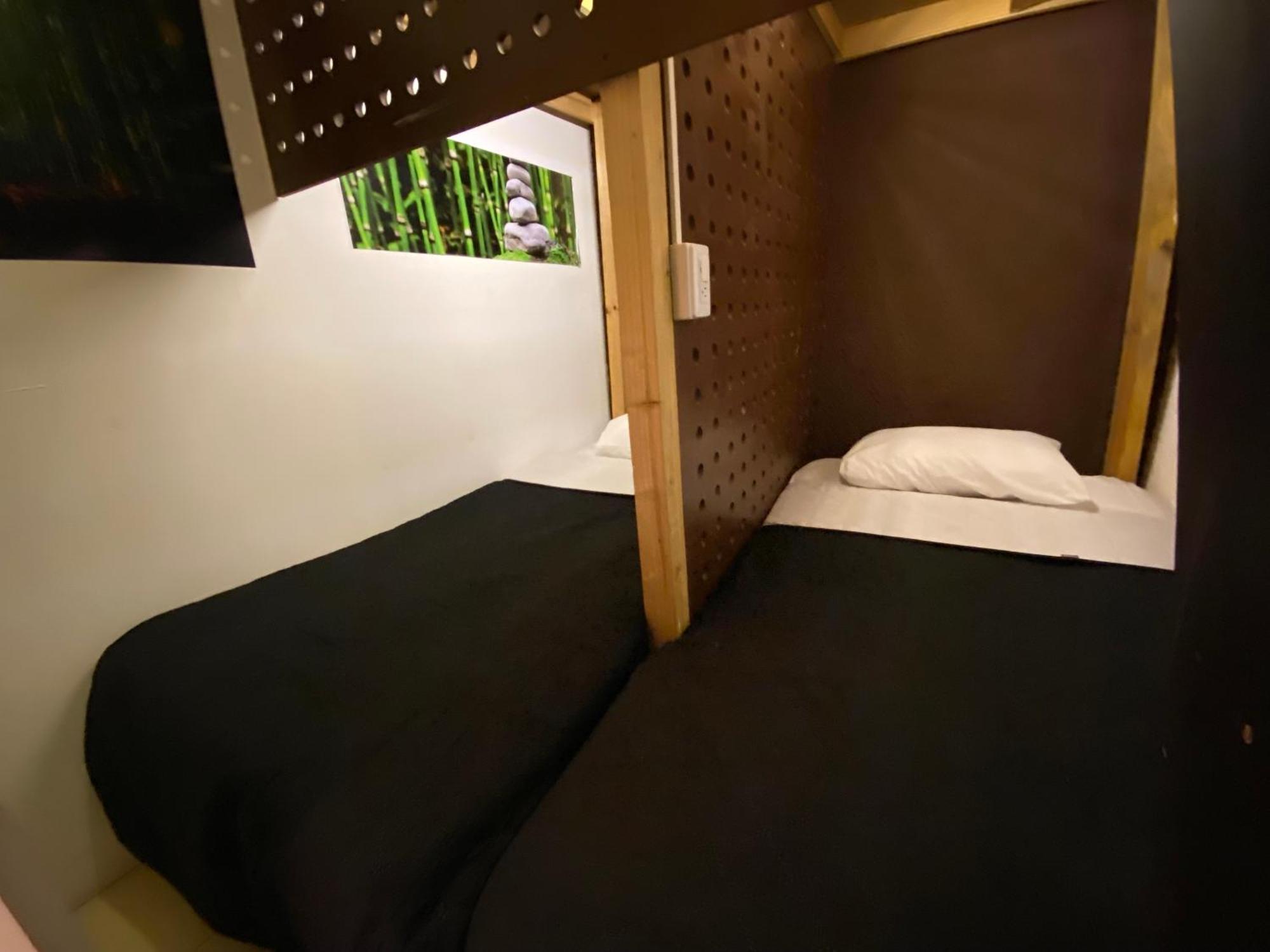 Rhm Spaces - Roma *