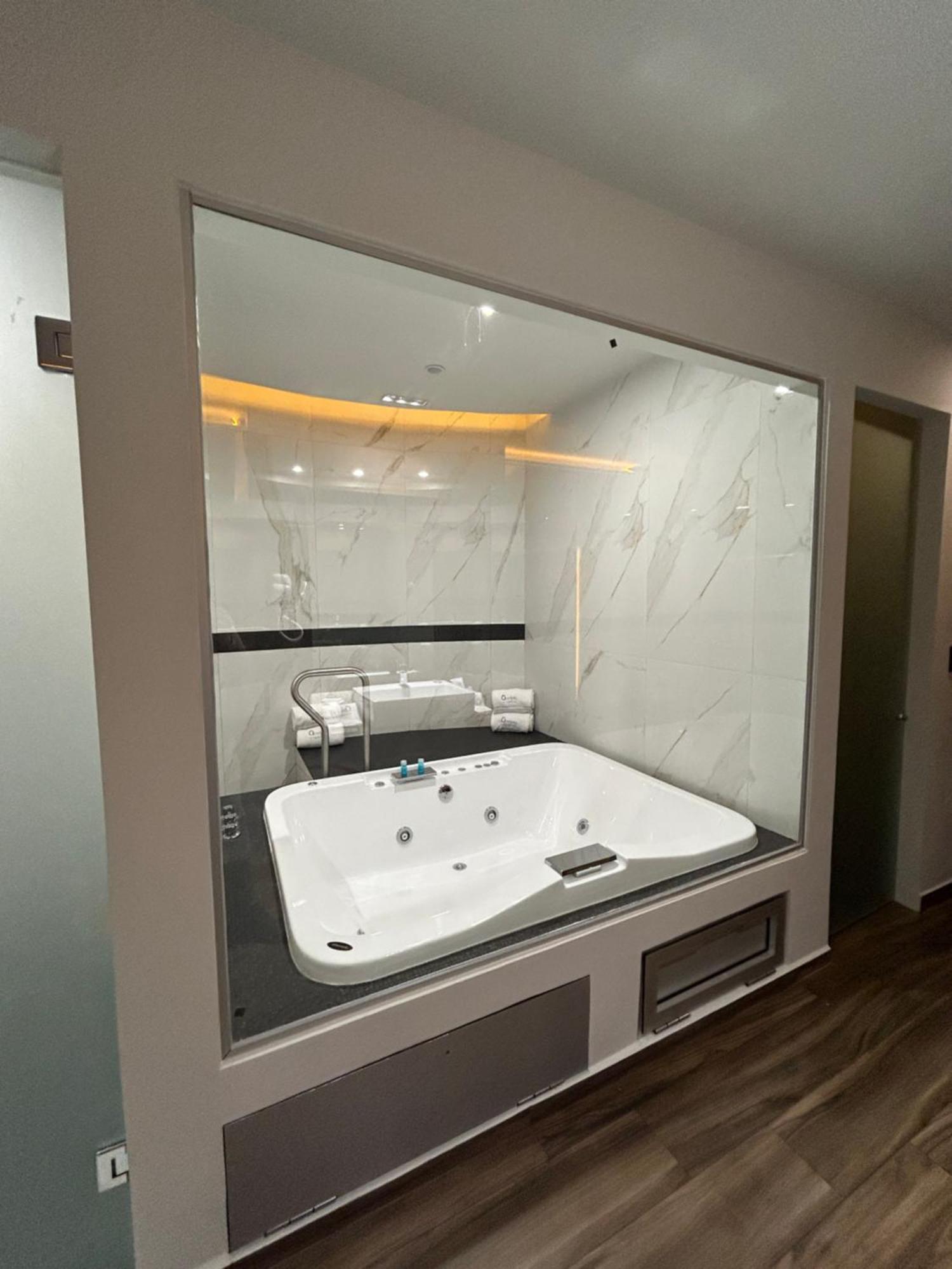 Aranjuez Hotel