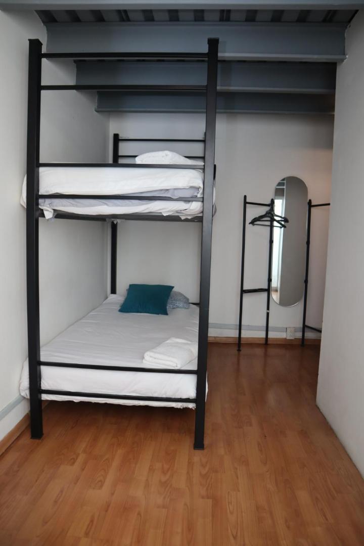 Privada Con Terraza En Polanco. Hostal