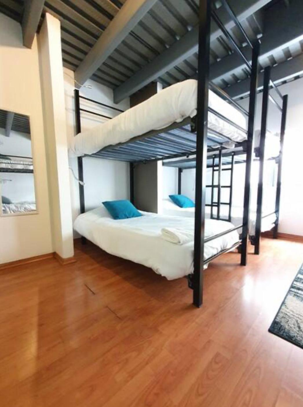 Hostal Location Ideal Viajeros Polanco México DF