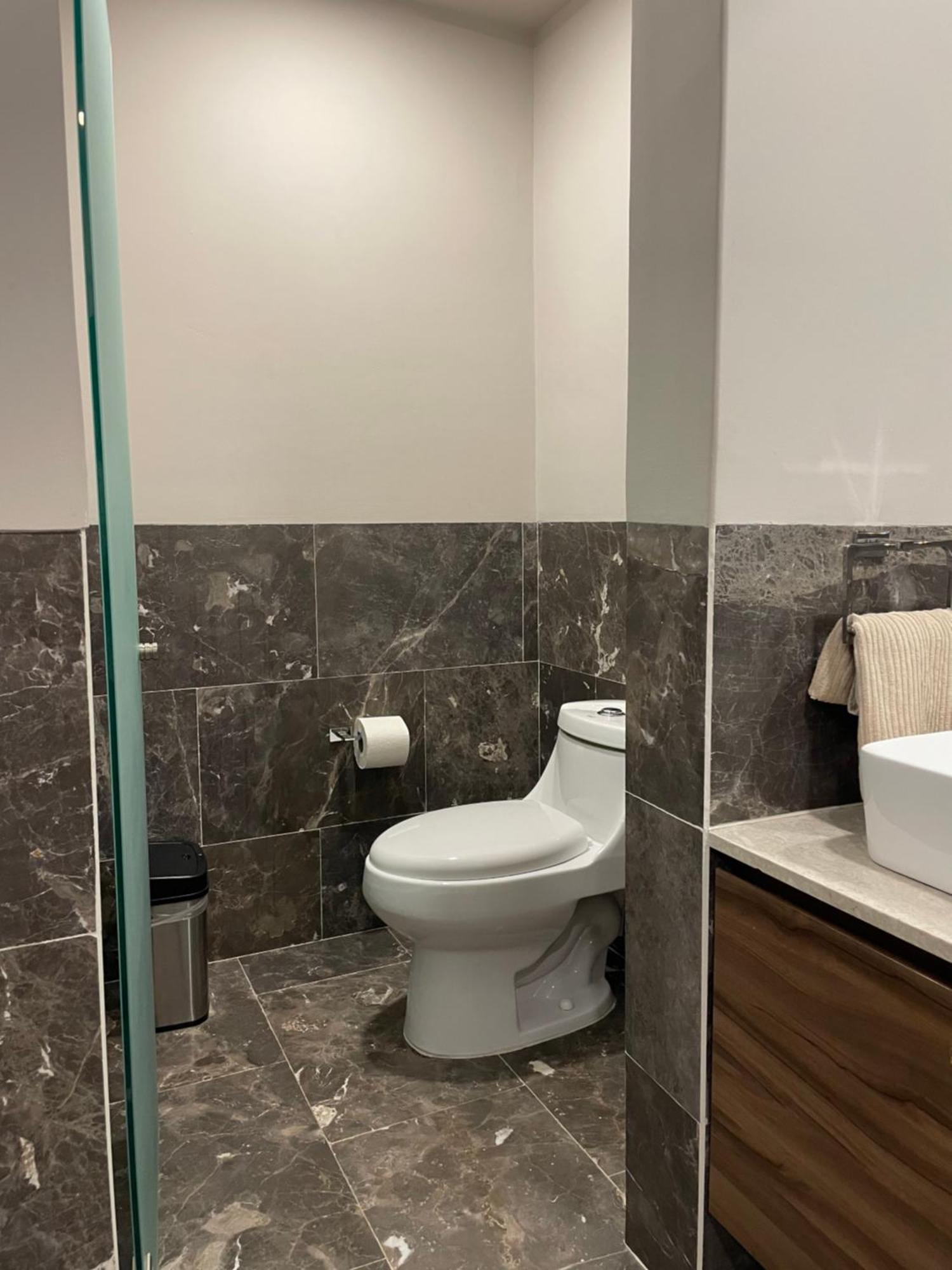 In La Roma, Pool&gym Apartamento