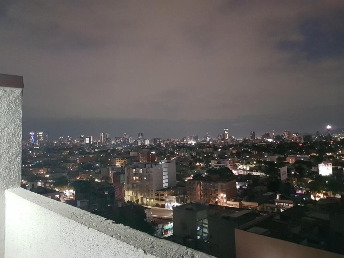 Centrally Located Loft With Amazing Views Of Volcanoes Apartamento