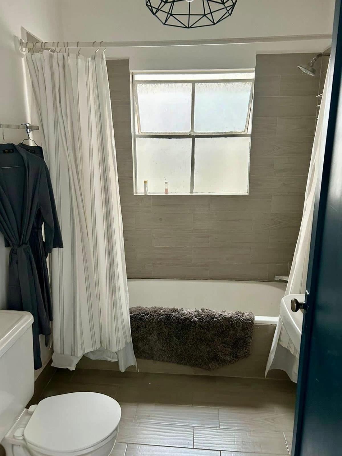 Double Large 4br In Condesa
