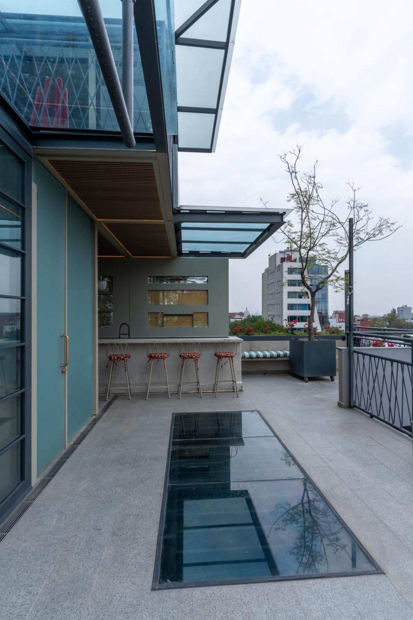 Beautiful Ph With Private Jacuzzi *