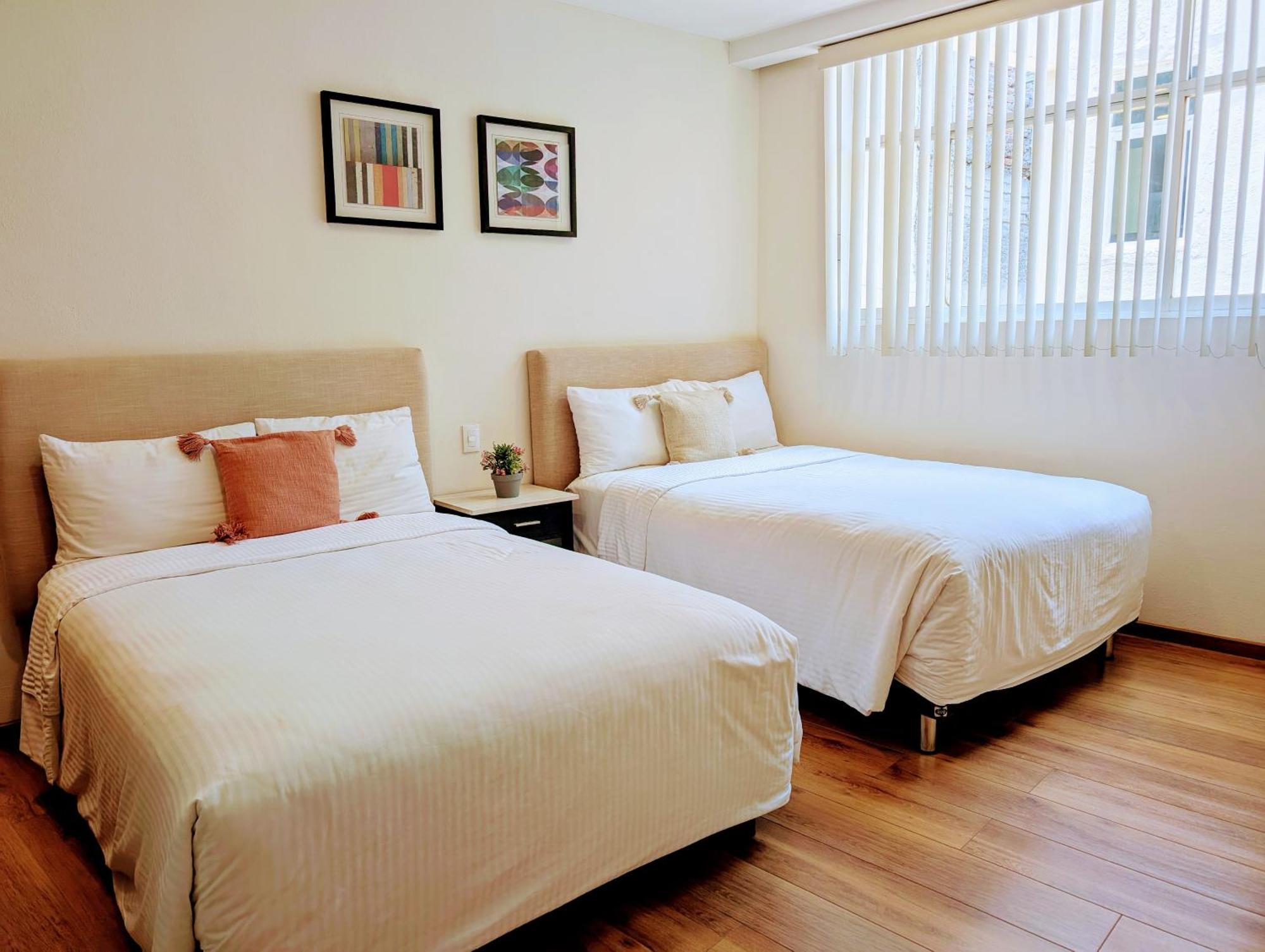 Casa Donceles, 10 Spacious Apartments, Prime Location In Historic Center
