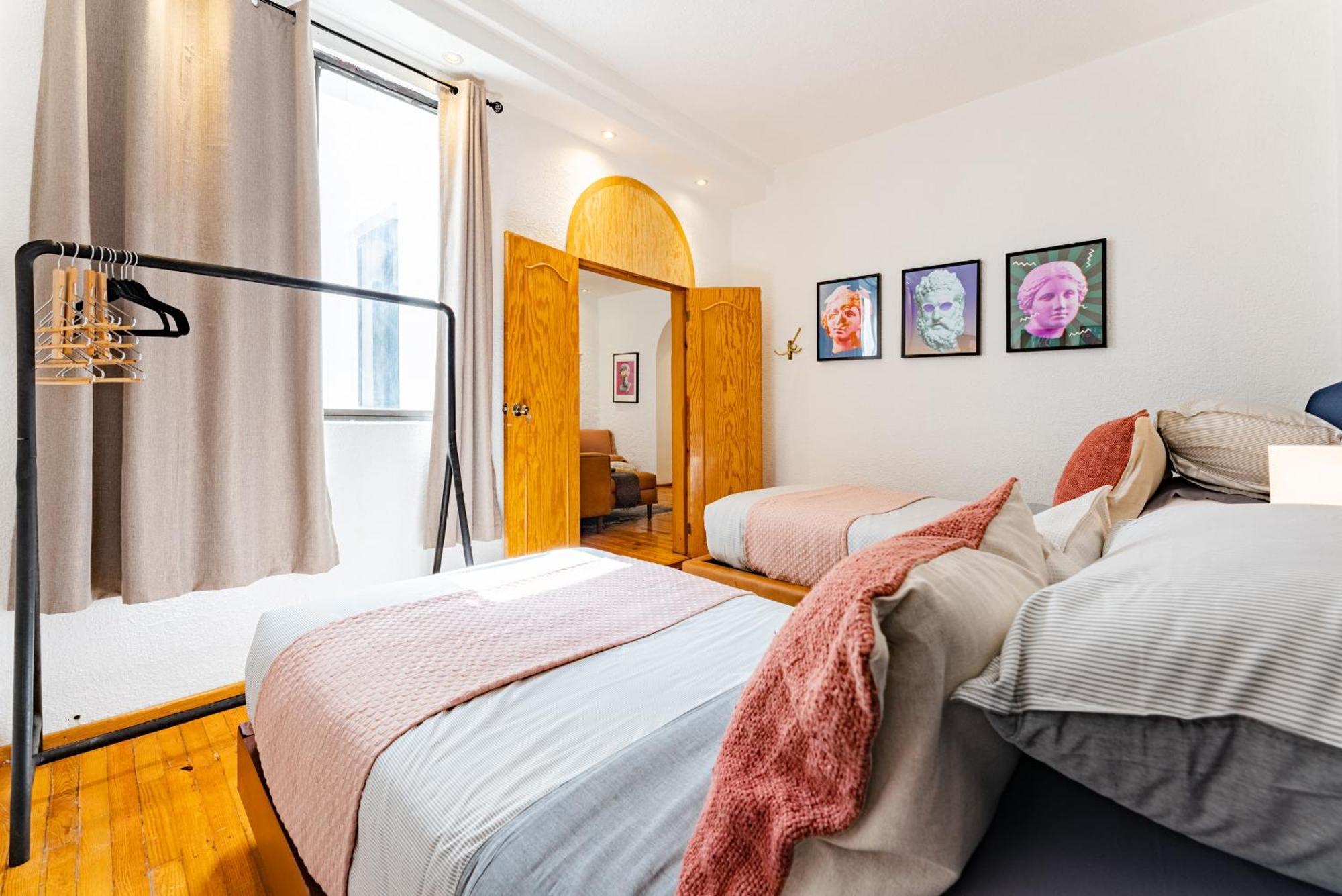 Bright And Secure Near Chapultepec & Museums *