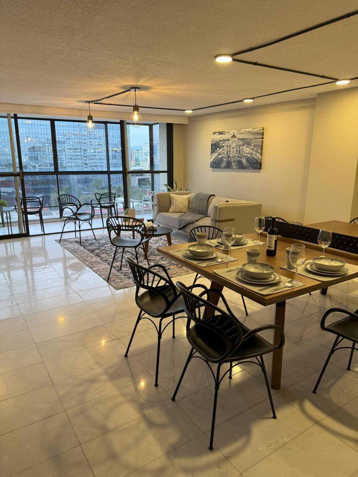 Posh Polanco Tvs And Desks In Each Casa de férias Cidade do México