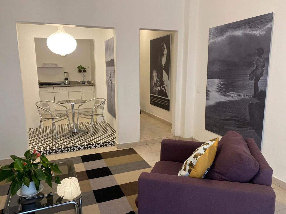 Comfortable One Bedroom 10 Minutes Away From Center *