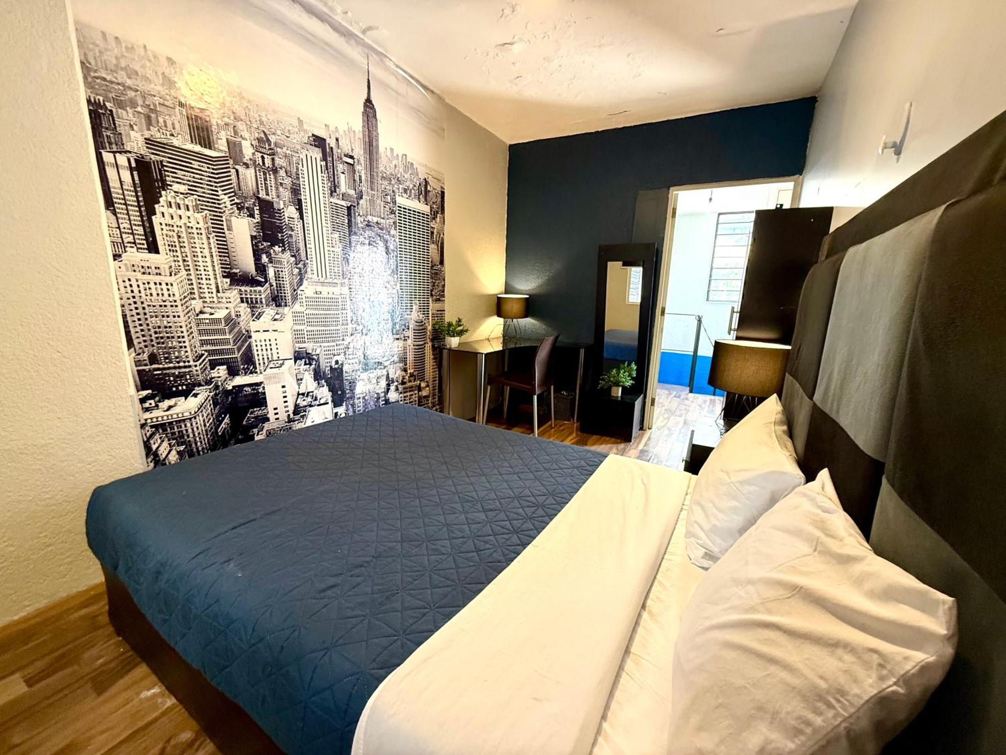 Pensión Rms Hostal - Condesa