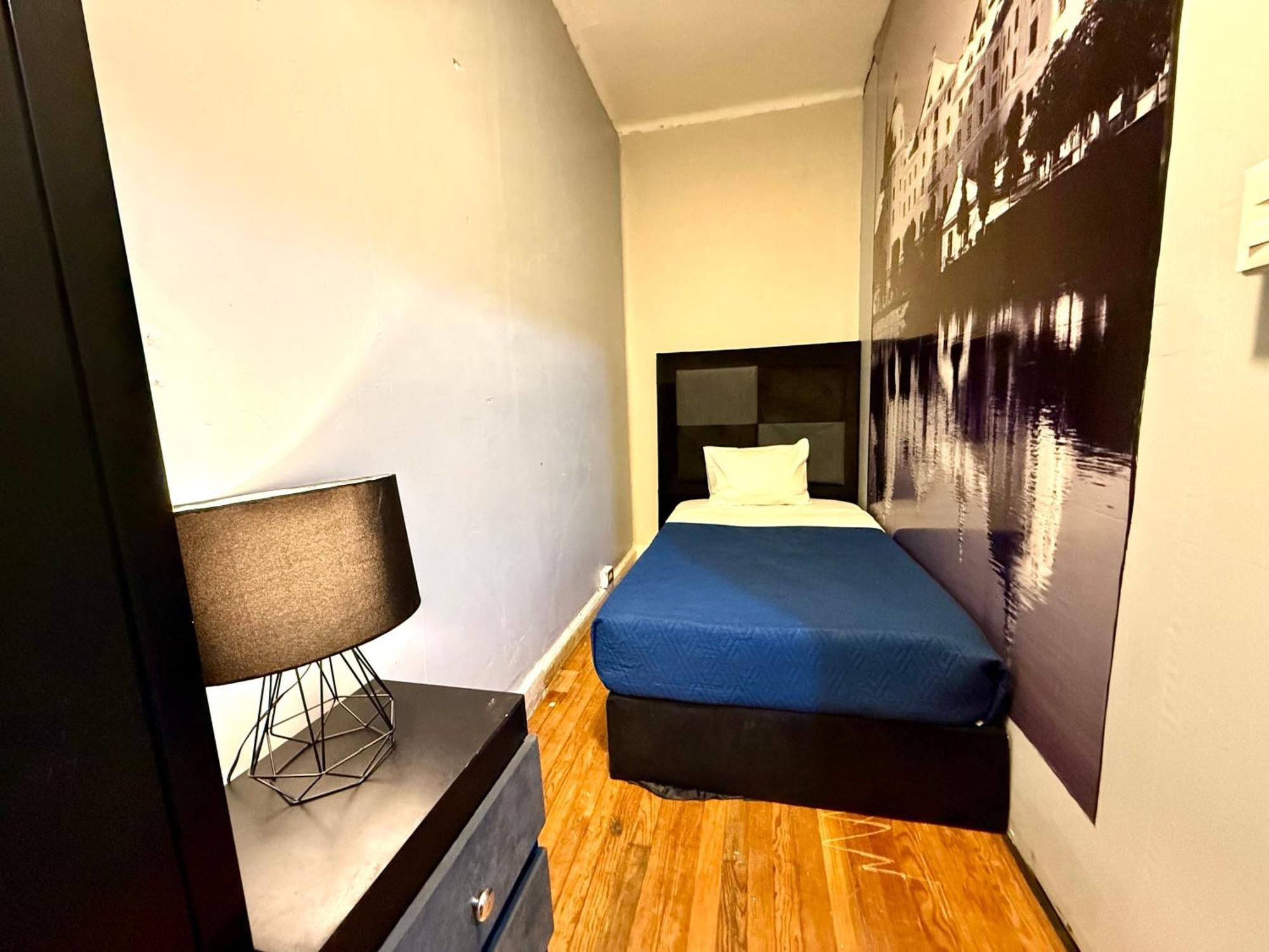 Pensión Rms Hostal - Condesa