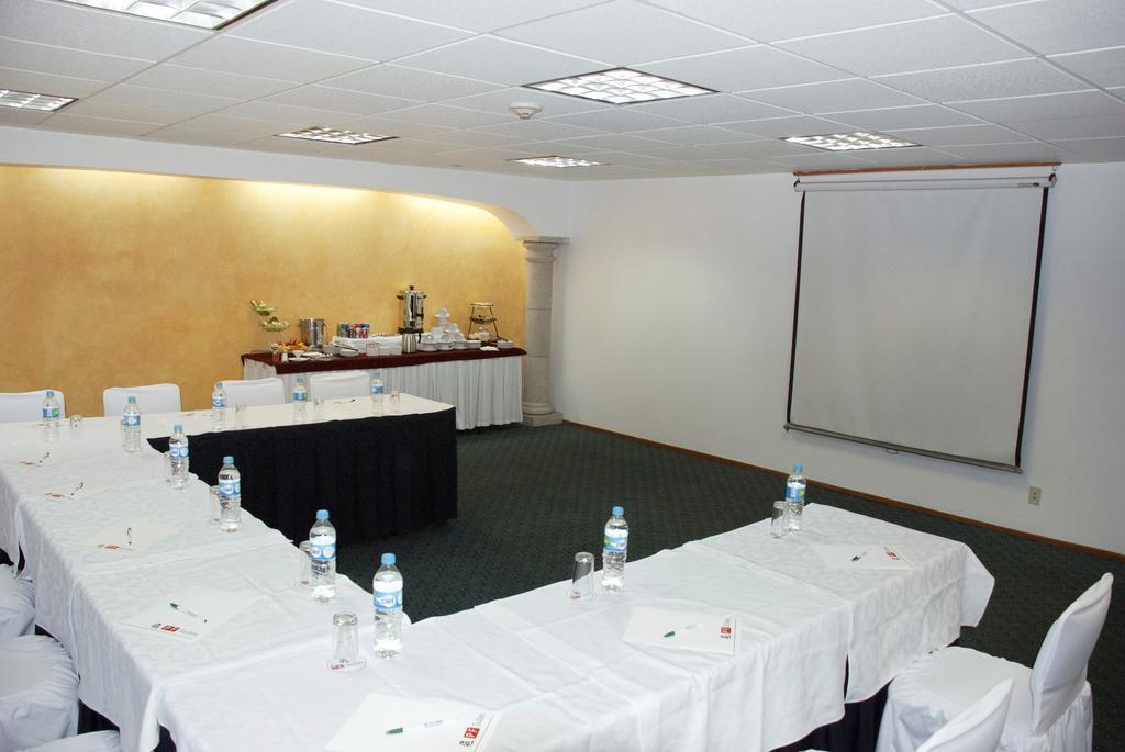 & Pf Hotel