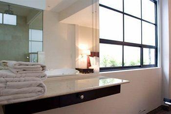 Flowsuites Polanco Aparthotel