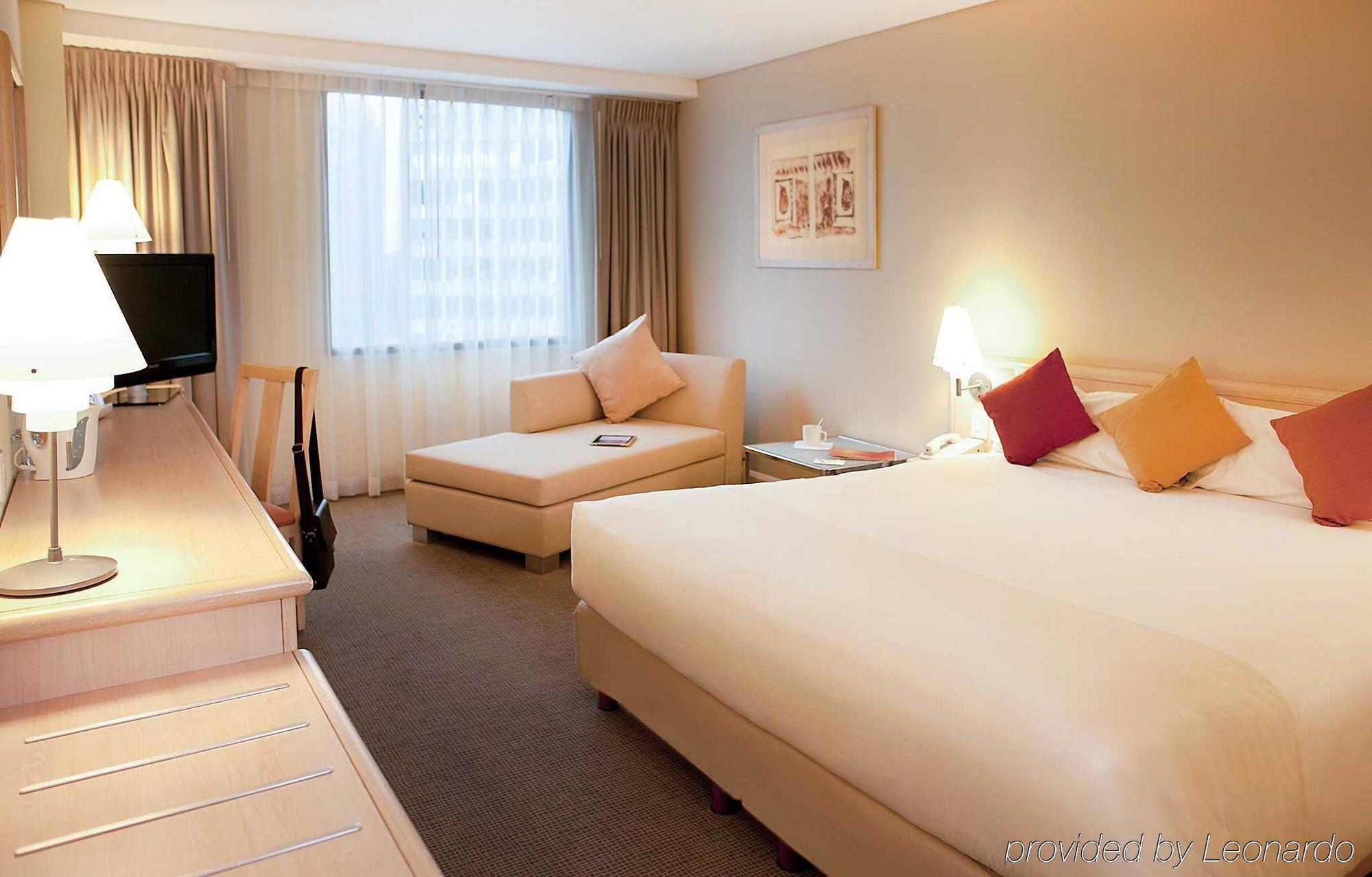 Novotel Santa Fe Hotel 4*