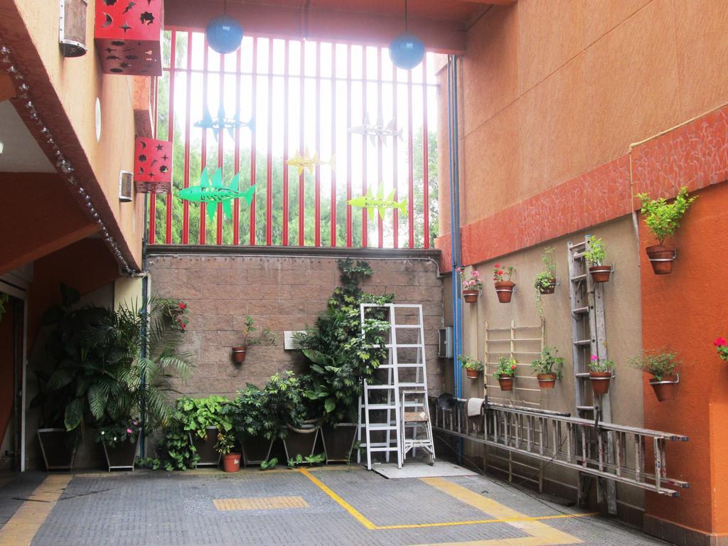 Hotel Real Azteca 3*
