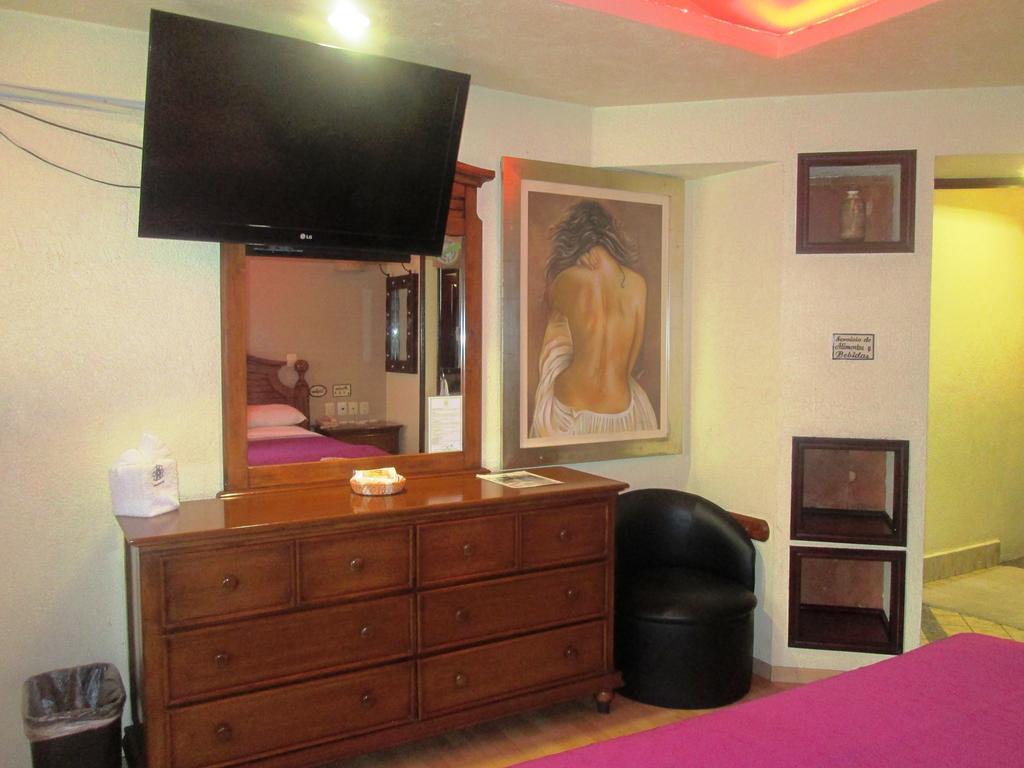 Hotel Real Azteca Mexico City
