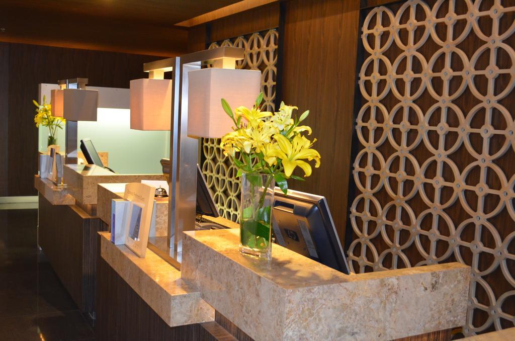 Sheraton Santa Fe 5* Mexico City