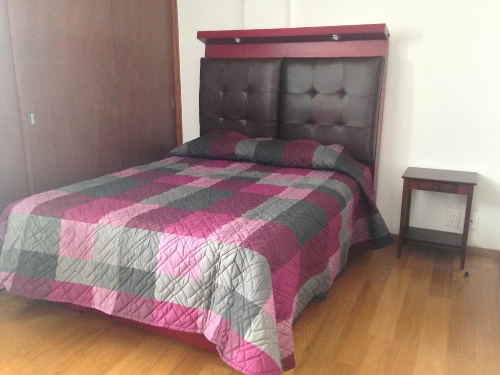 Apartment Beautiful, Down-town Mexico City