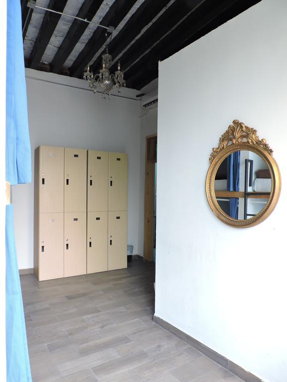 Hostal Capsule *