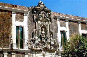 De Cortes 5*