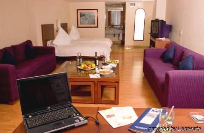 Exe San Marino Apartahotel