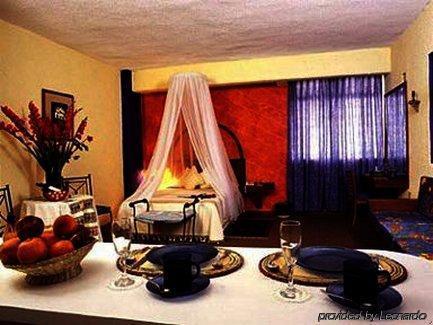 Casa De La Condesa 3*