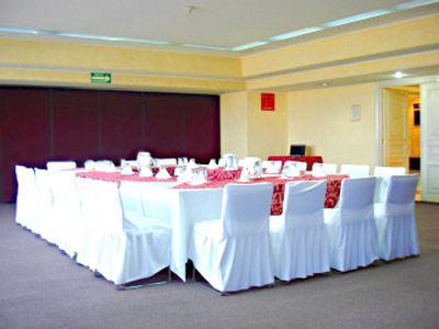 Del Prado Hotel 4*