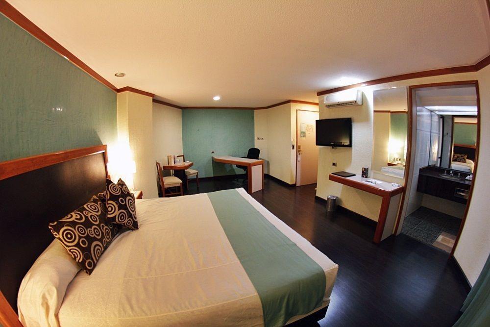 Abastos Plaza 4*