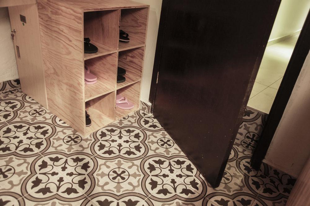 Capsule Hostal *