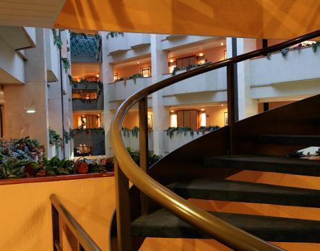 Hotel Abastos Plaza 4*