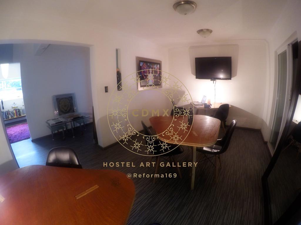 Art Gallery Hostal
