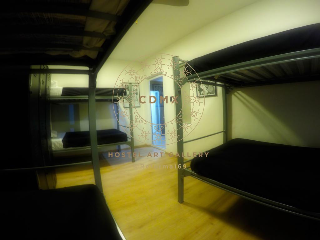 Hostal Art Gallery