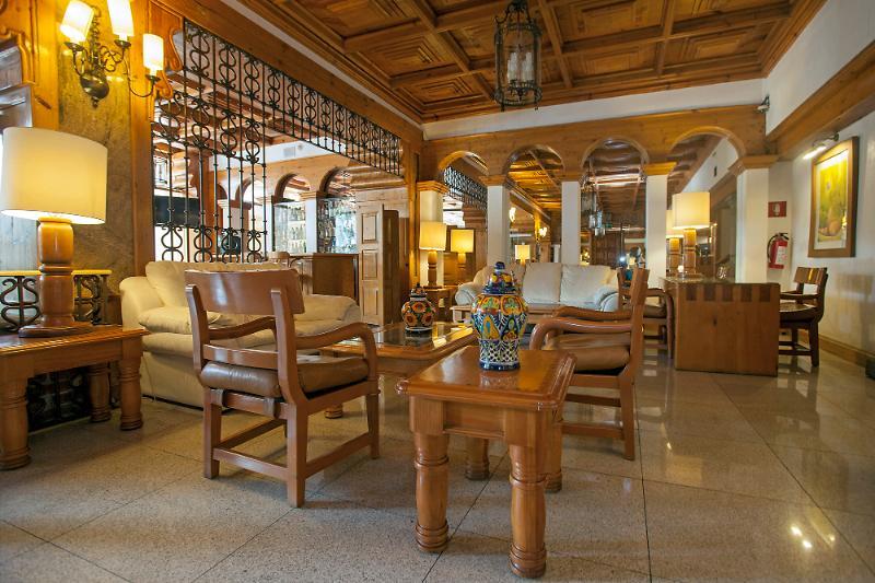 Hotel Pf 4*