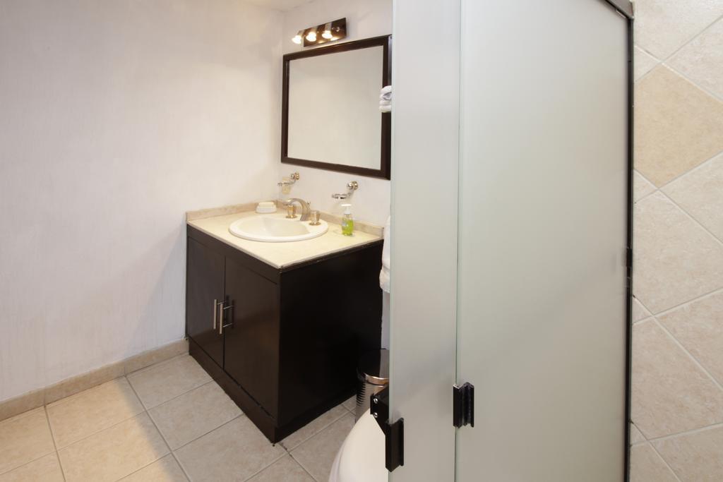 Suite G Mancera