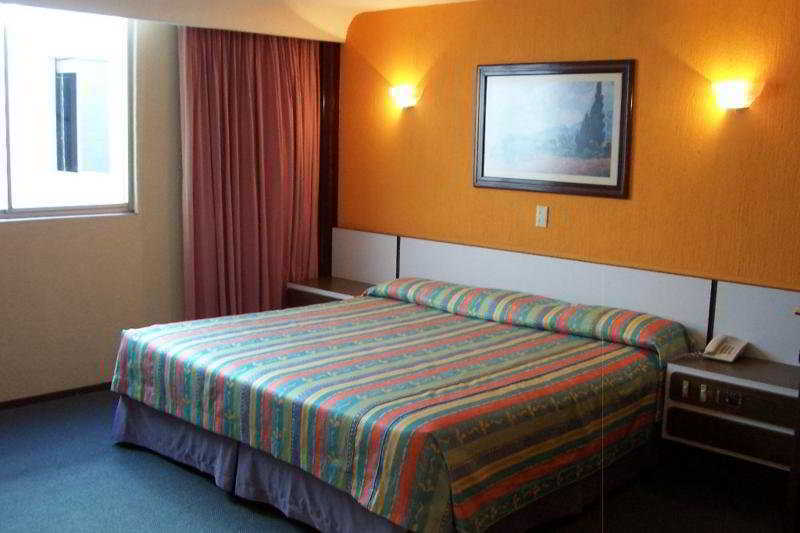 Segovia Regency Hotel México DF