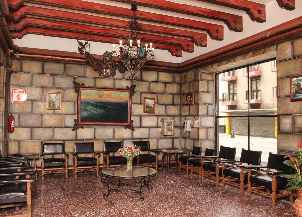 Hotel Antillas
