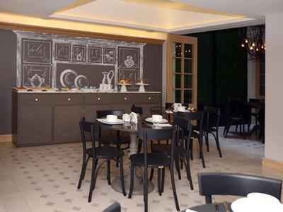 Hotel Plaza Revolución 4*