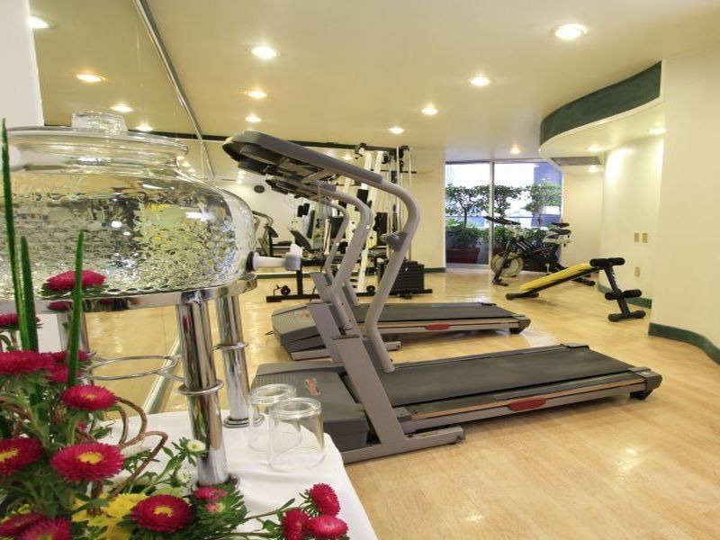 Century Reforma Hotel 4*