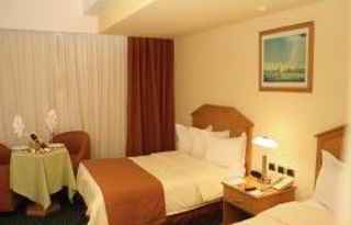 Plaza Dali 5*