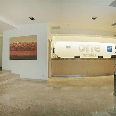 One Ciudad De Patriotismo Hotel