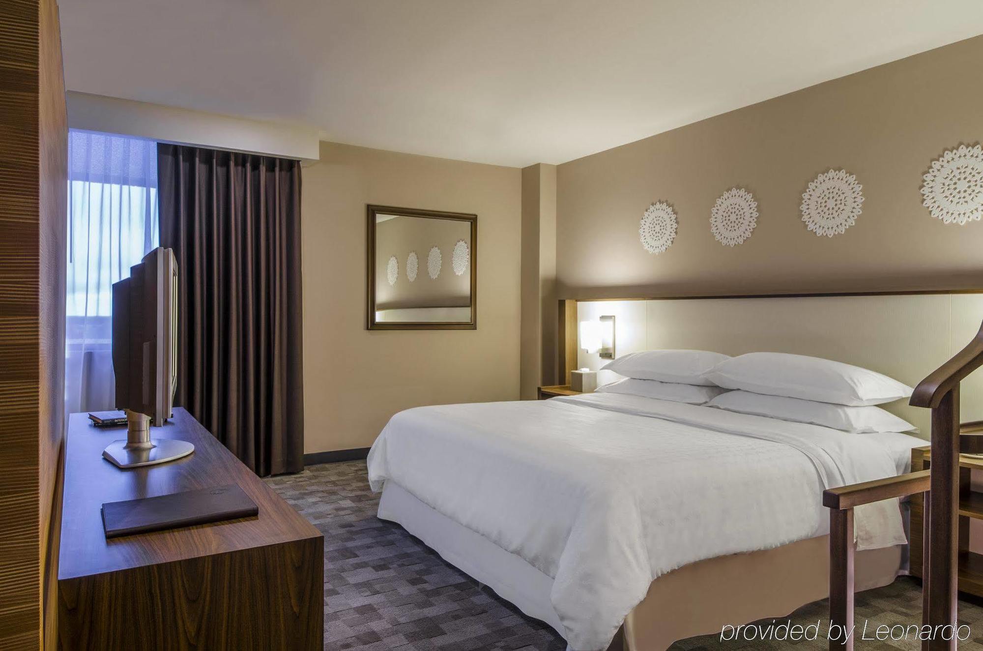 Sheraton Santa Fe Hotel Mexico City