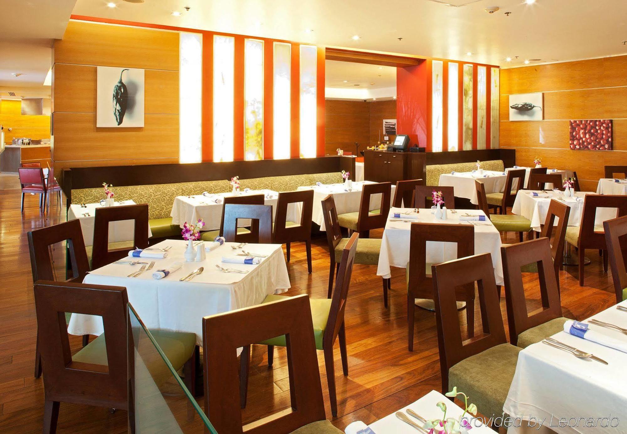 Marriott Reforma Hotel 5*