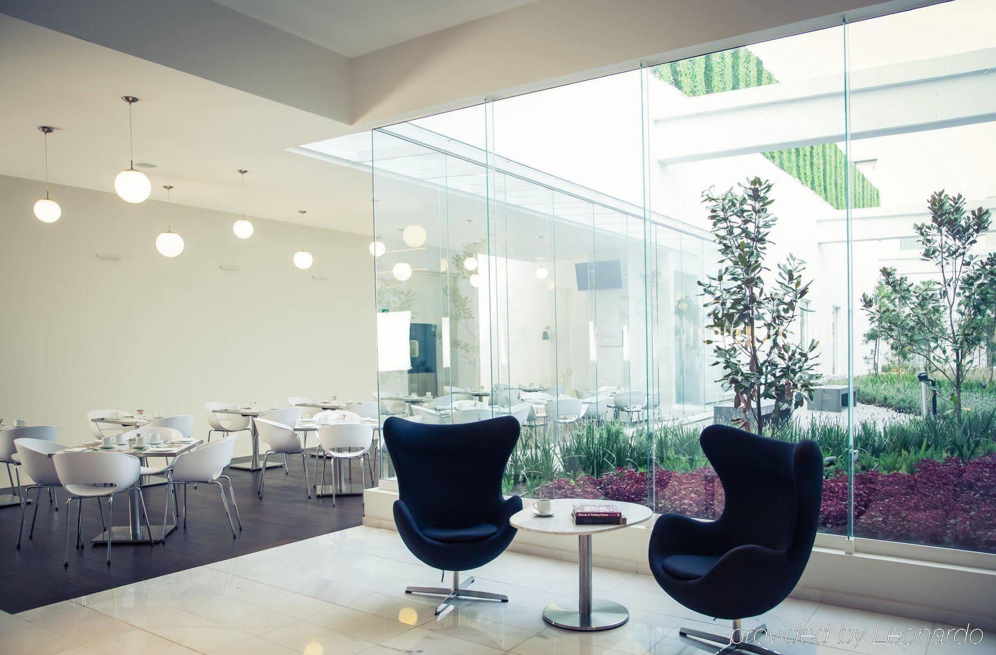 Fiesta Plaza Aeropuerto Hotel