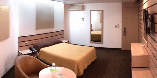 Hotel Del Bosque 4*