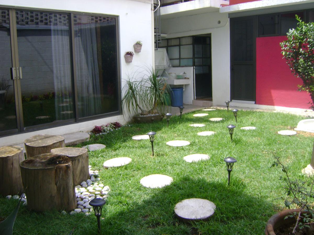 Colibri Bed & Breakfast *