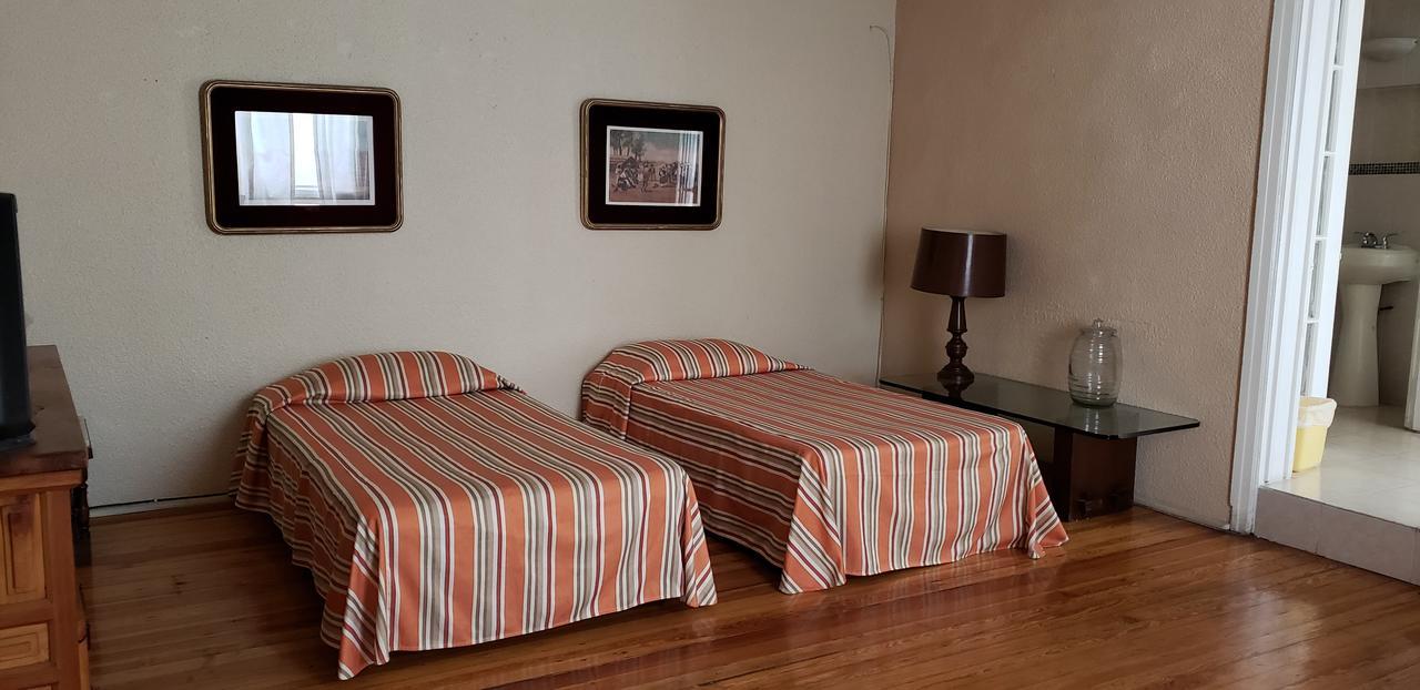 Anys Hostal 2*