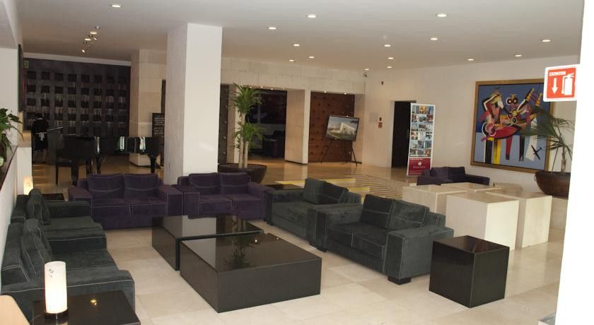 We Aeropuerto 4*