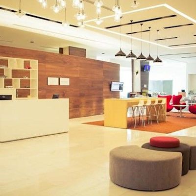 Hotel Fiesta Plaza Aeropuerto 4*