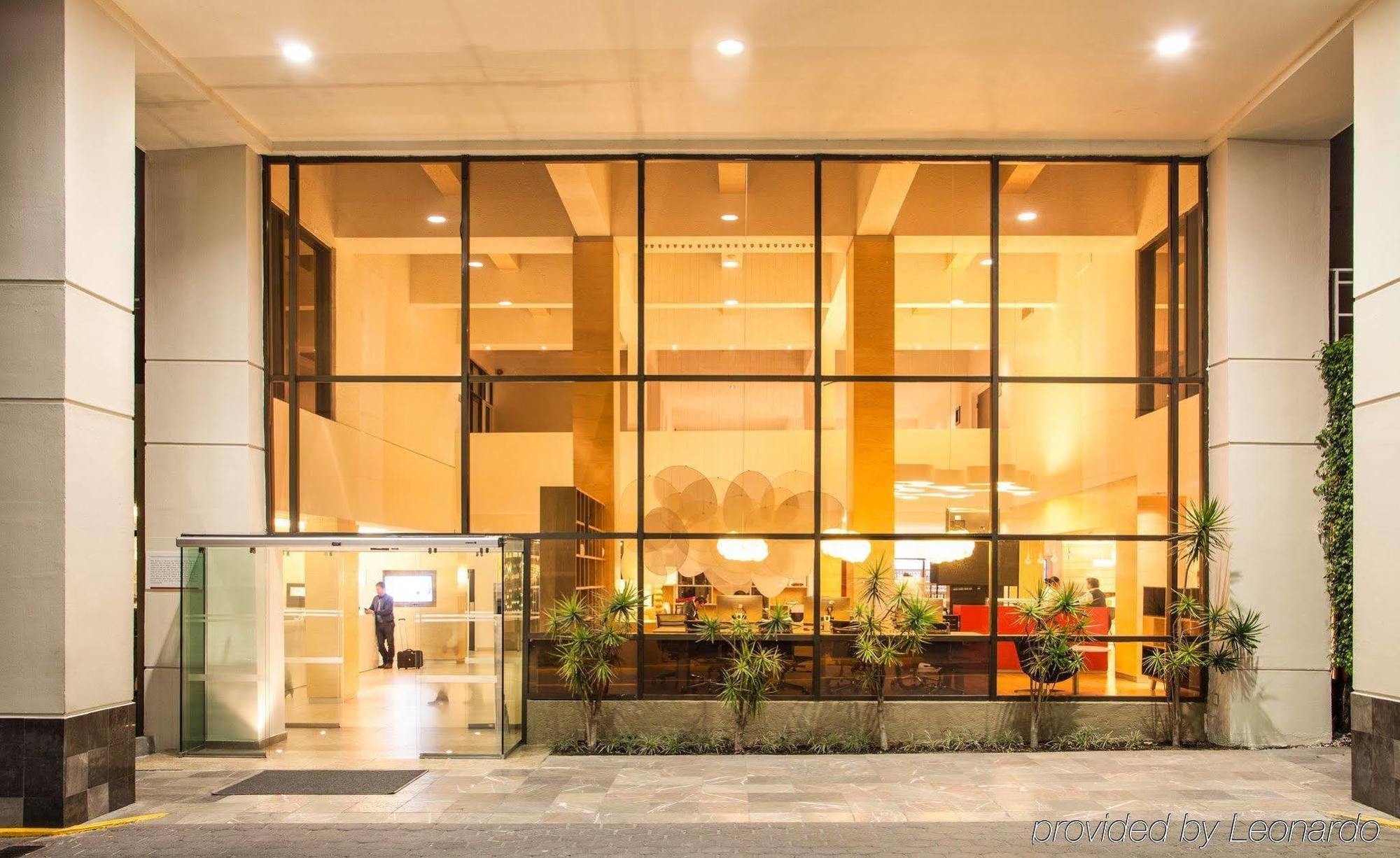 Hotel Fiesta Aeropuerto Cd 3*
